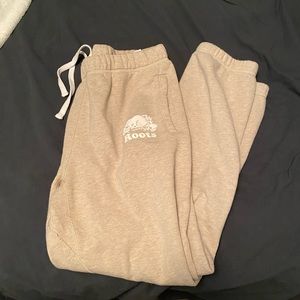 roots snow pants